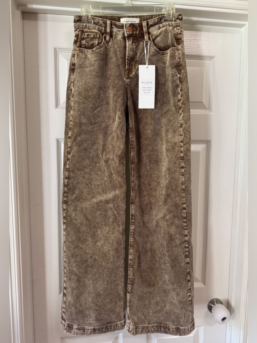 Risen Wide Leg Jeans in Mocha